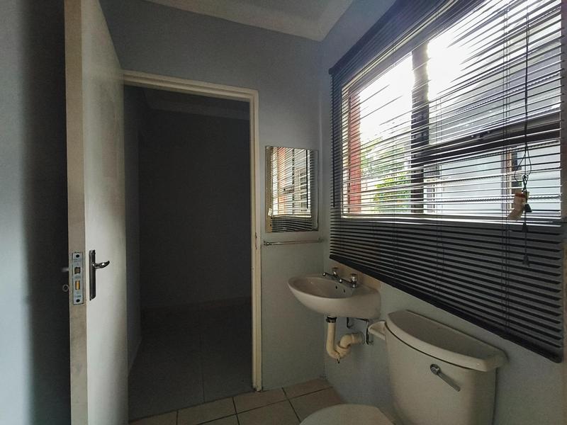 6 Bedroom Property for Sale in Mthata Eastern Cape